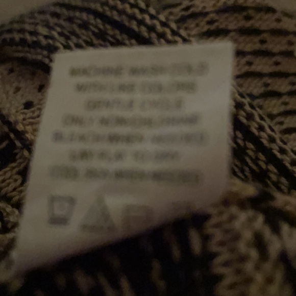 Eyeshadow Black and Tan size L unique sweater. Been 💕 before - Picture 12 of 12